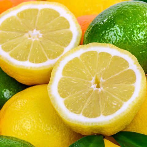 Лимон: это фрукт или ягода